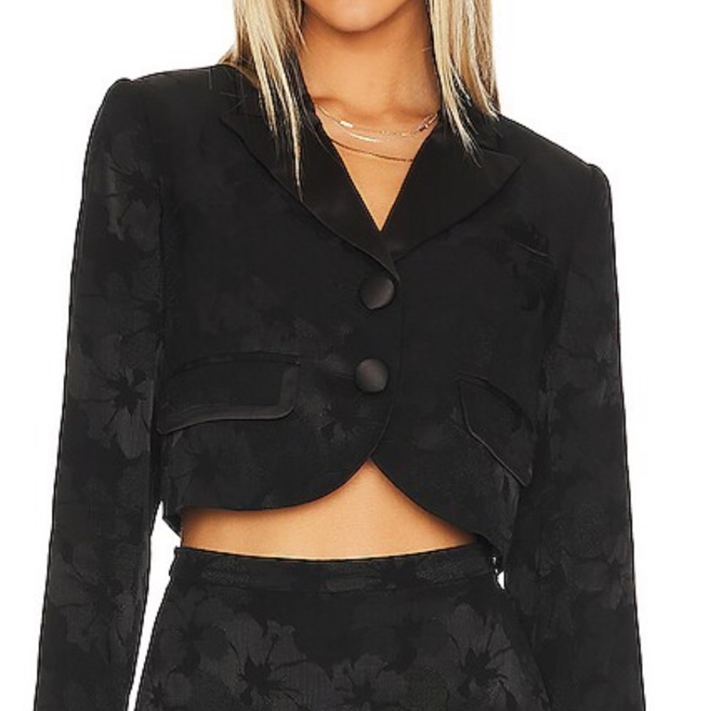 LSF Zubin Cropped Blazer